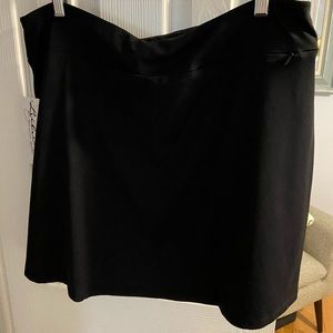 NWT, LULU B, Black Skort. UPF 50+, Cooling effect. 2 pocket side slip zip.